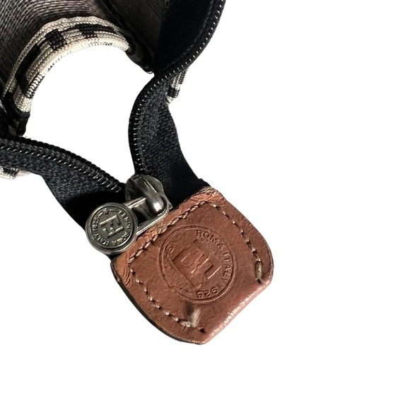 Fendi bag for evening |travel |makeup| vintage - Picture 12 of 16